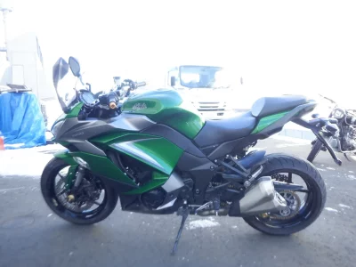 Kawasaki Ninja 1000 ABS лот № 00036 оценка 4  с аукциона в Японии 2