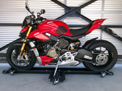 Ducati DUCATI STREET FIGHTER V4S  с аукциона в Японии