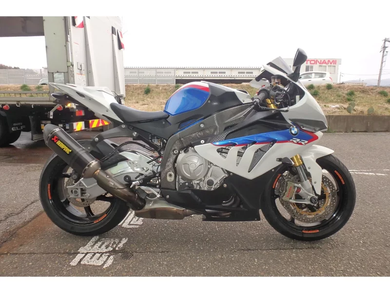 BMW  S1000RR лот № 02064 оценка 4  с аукциона в Японии