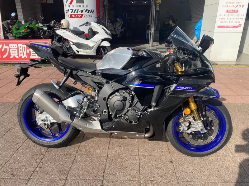 Yamaha YZF-R1M лот № 00132 оценка 6  с аукциона в Японии