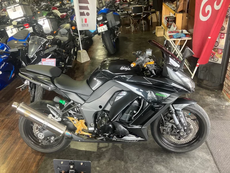 Kawasaki Ninja 1000 ABS лот № 02131 оценка 4  с аукциона в Японии