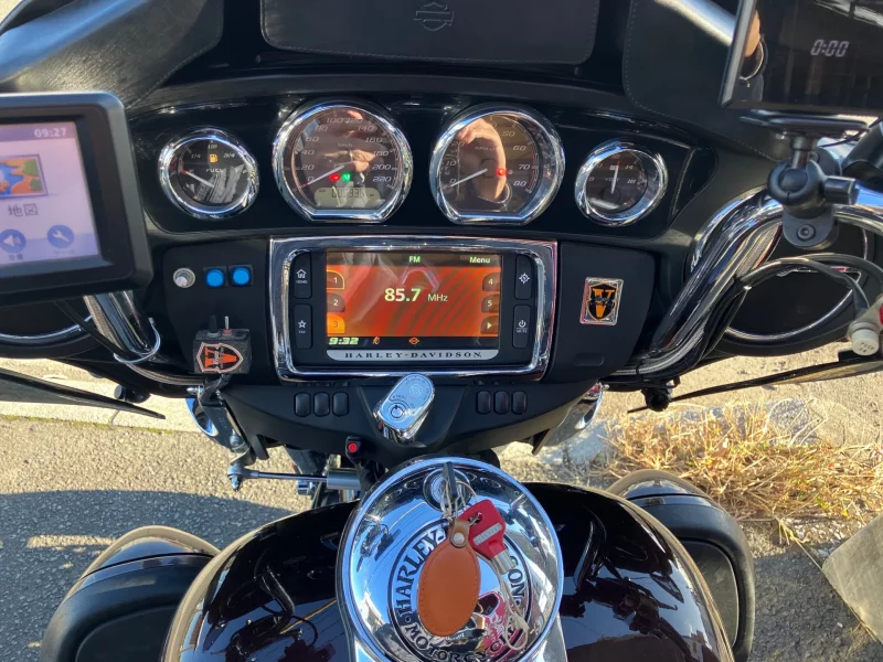 Harley-Davidson HARLEY FLHTCU