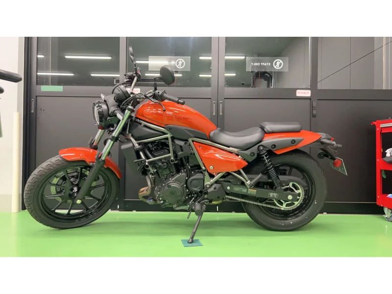 Kawasaki ELIMINATOR 400-1