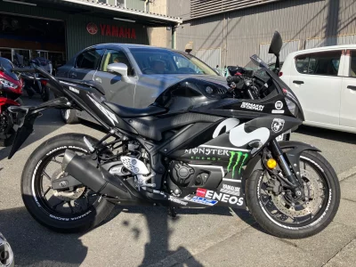 Yamaha YZF-R25 ABS