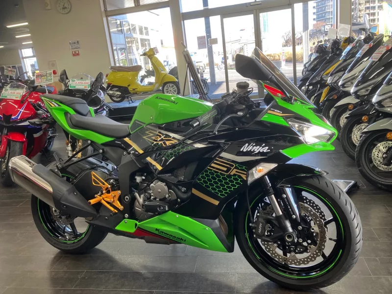 Kawasaki NINJA ZX-6R лот № 02176 оценка 5  с аукциона в Японии