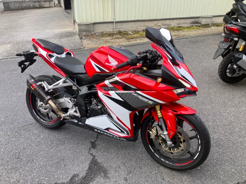 Honda CBR250RR ABS лот № 00265 оценка 4  с аукциона в Японии