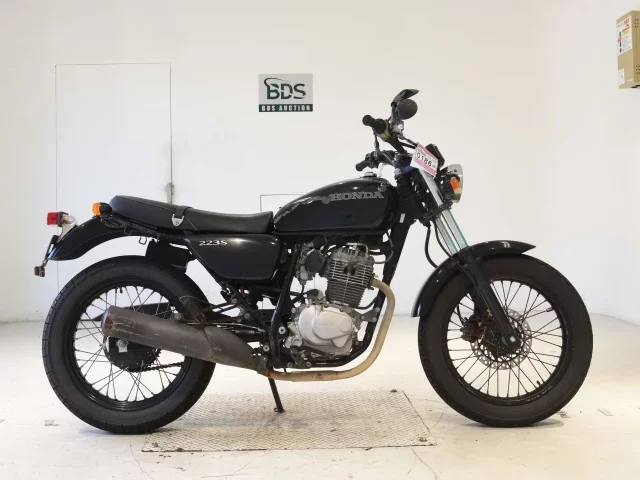 Honda CB223S