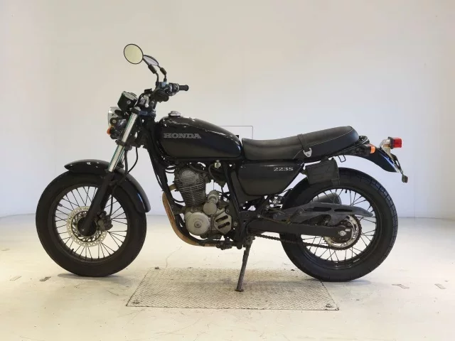 Honda CB223S