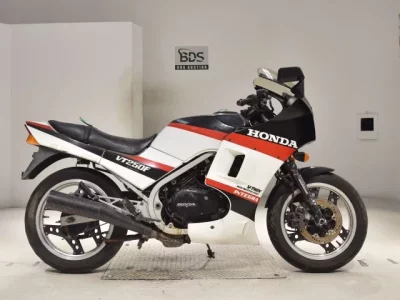 Honda VT250 INTEGRA