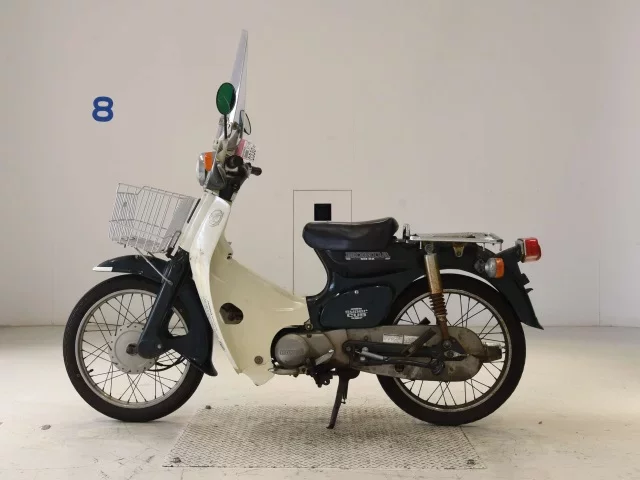 Honda C90