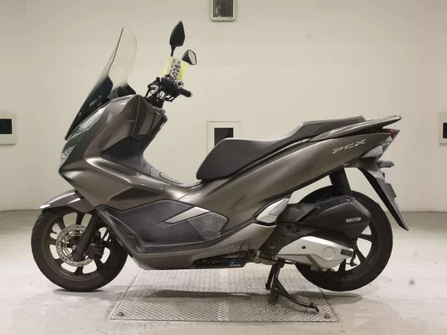 Honda PCX125-3