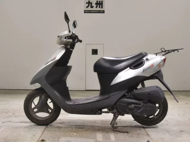 Suzuki LET S2