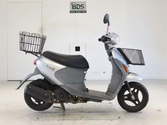 Suzuki LET S4