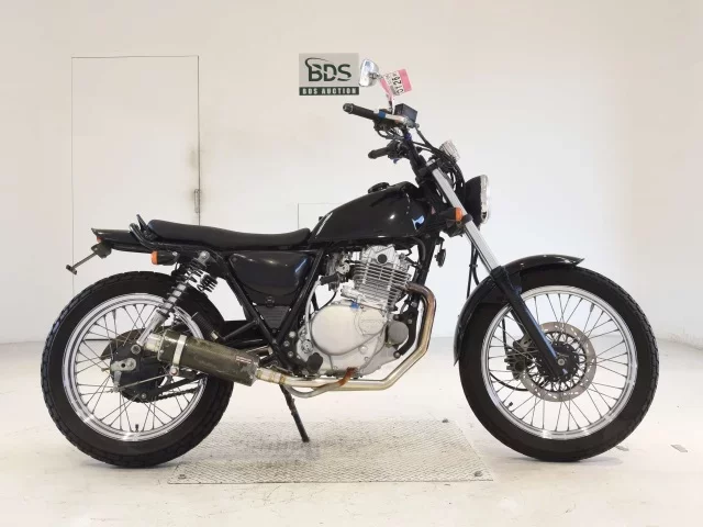 Suzuki GLASS TRACKER BIG BOY