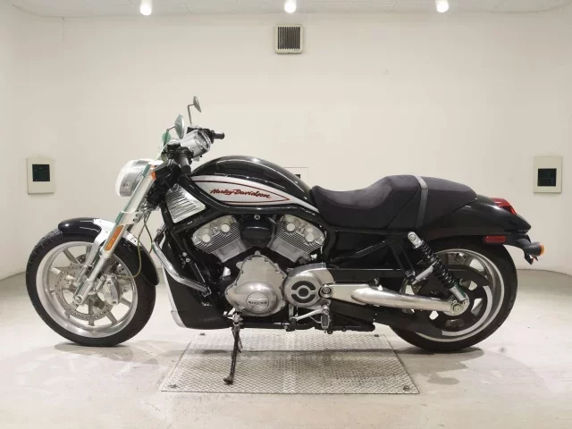 Harley-Davidson HARLEY VRSCRD1130
