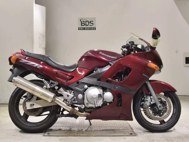 Kawasaki ZZR400-2 лот № 2652 оценка 4  с аукциона в Японии