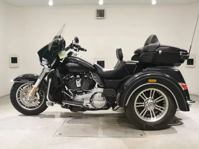 Harley-Davidson HARLEY FLHTCUTG1750