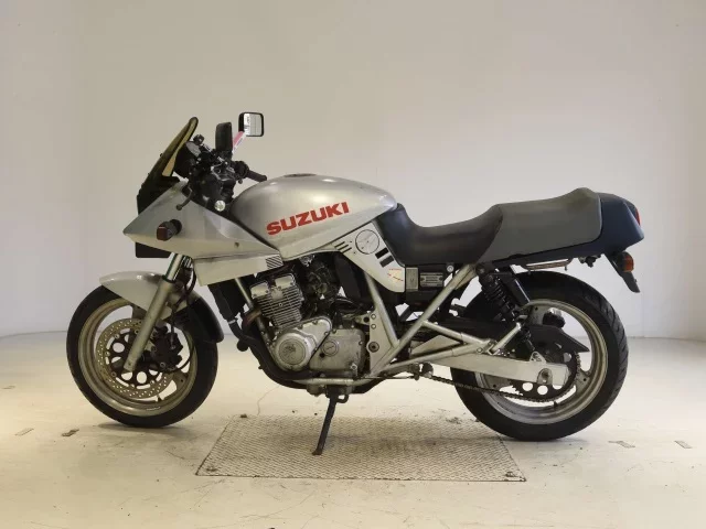 Suzuki GSX250 KATANA