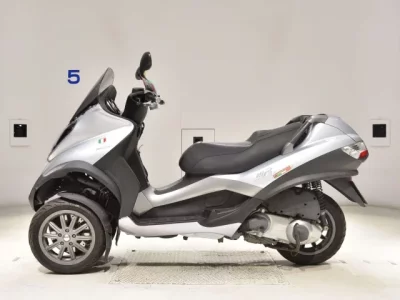 Piaggio PIAGGIO MP3 250