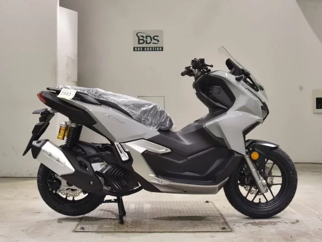 Honda ADV160