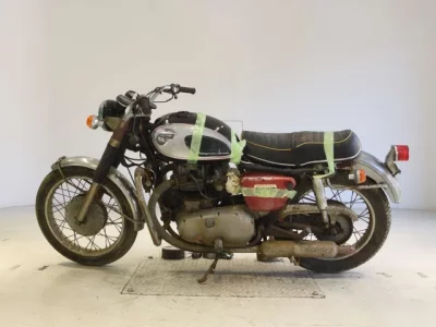 Kawasaki W1