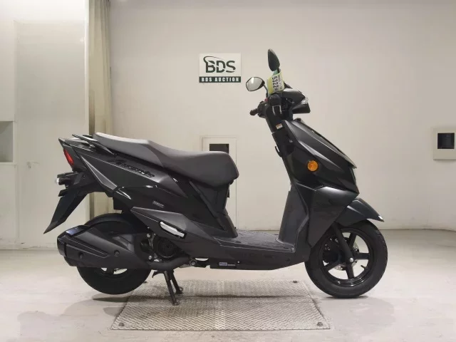 Suzuki AVENIS 125-2