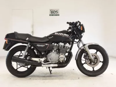 Suzuki GSX400F SHO LOUIS NOT EQUIPPED