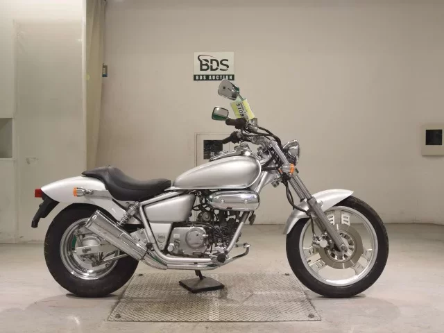 Honda MAGNA 50