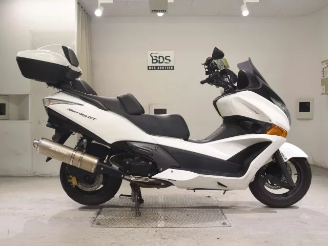 Honda SILVERWING400GT ABS лот № 7534 оценка 4  с аукциона в Японии