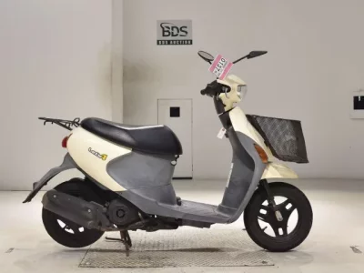 Suzuki LET S4