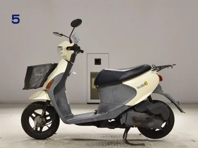 Suzuki LET S4