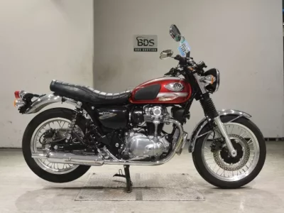 Kawasaki W800-2