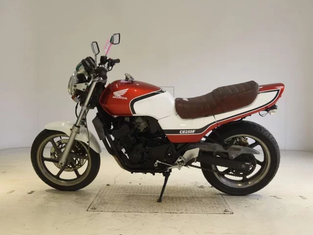 Honda JADE SHO LOUIS NOT EQUIPPED