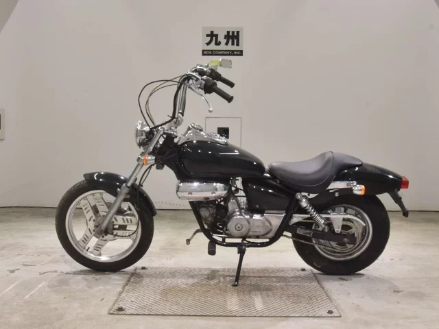 Honda MAGNA 50