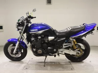 Yamaha XJR1300  с аукциона в Японии