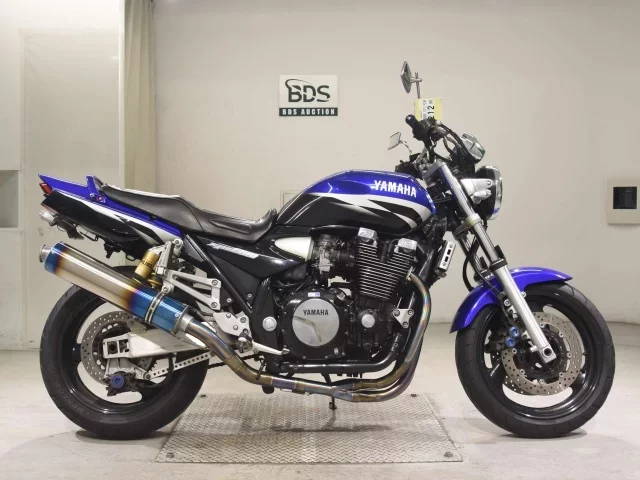 Yamaha XJR1300 лот № 5212 оценка 4  с аукциона в Японии
