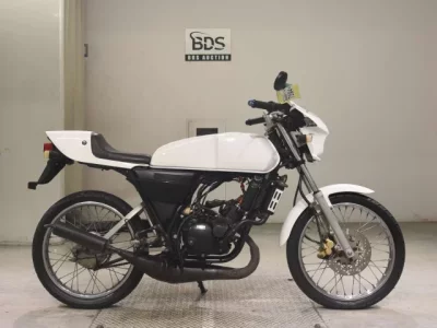 Yamaha RZ50-2