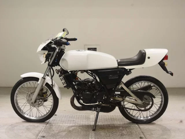 Yamaha RZ50-2