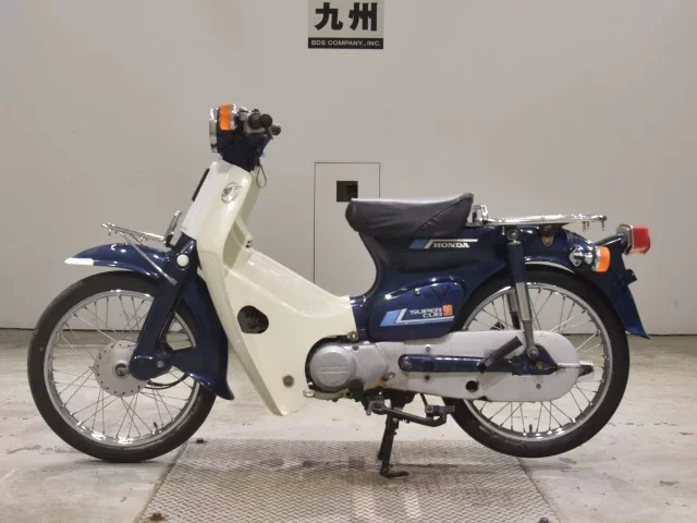 Honda C90