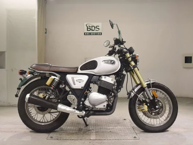 Other GPX LEGEND 250 TWIN -3 лот № 7585 оценка 5  с аукциона в Японии