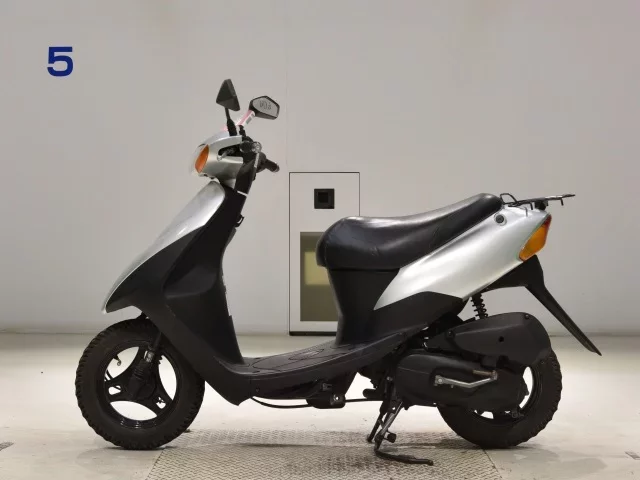 Suzuki LET S2