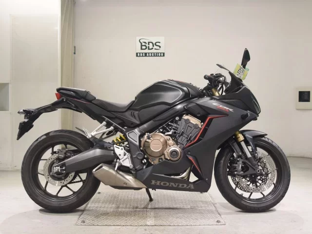 Honda CBR650R лот № 5422 оценка 5  с аукциона в Японии