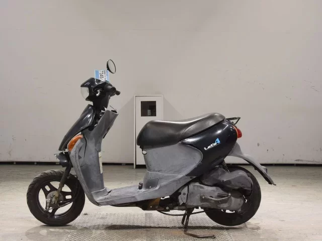 Suzuki LET S4