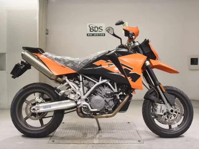 KTM  950 SUPERMOTO лот № 5423 оценка 5  с аукциона в Японии