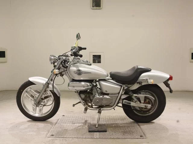 Honda MAGNA 50
