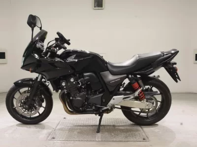Honda CB400SFV-4 BOLDORABS  с аукциона в Японии