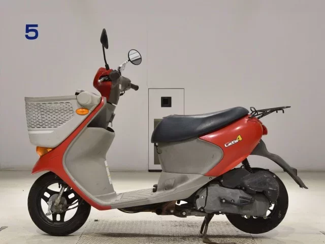 Suzuki LET S4