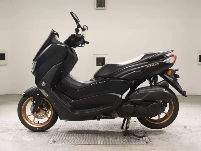 Yamaha NMAX-2