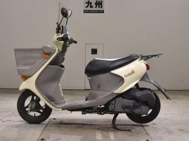 Suzuki LET S4