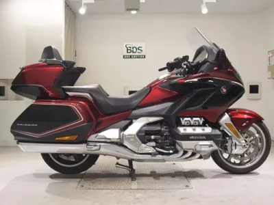 Honda GL1800 TOUR D  с аукциона в Японии
